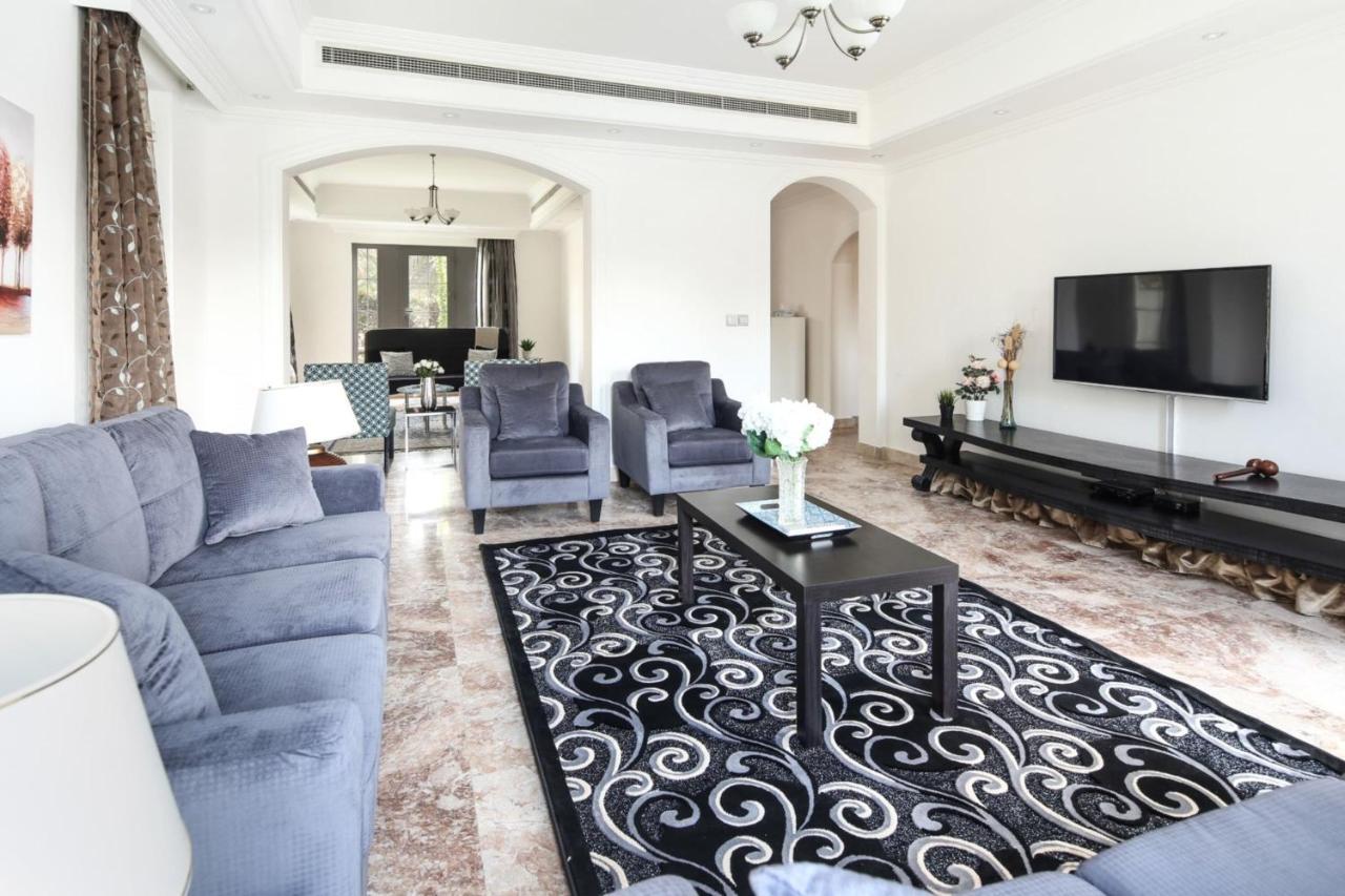 Frank Porter - Arabian Ranches Villa Dubai Buitenkant foto