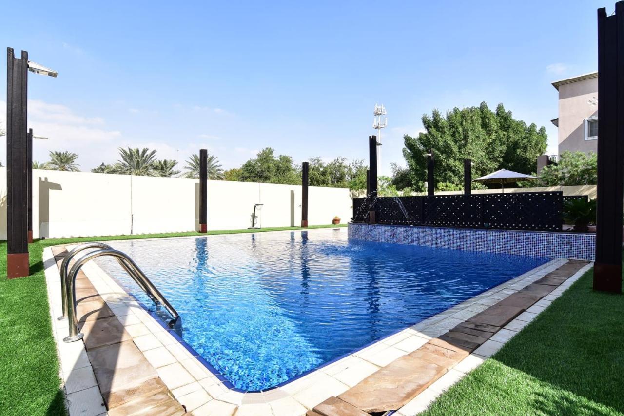 Frank Porter - Arabian Ranches Villa Dubai Buitenkant foto